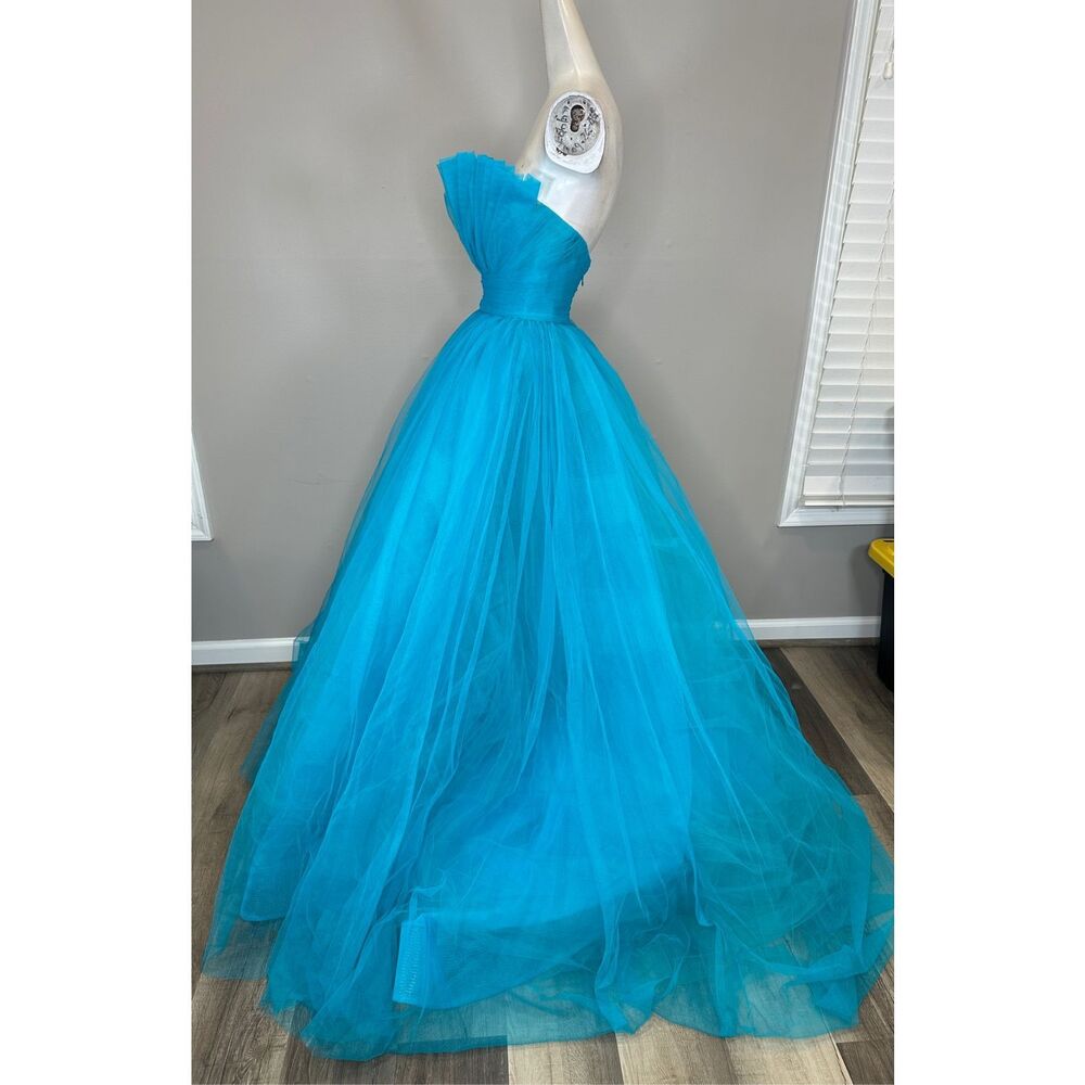 MONIQUE LHUILLIER Tulle Gown In Teal Size 10 $5995 - Picture 9 of 13